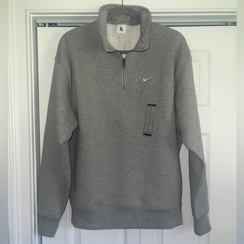 Nike Solo Swoosh Quarter Zip Down - Men’s size Medium